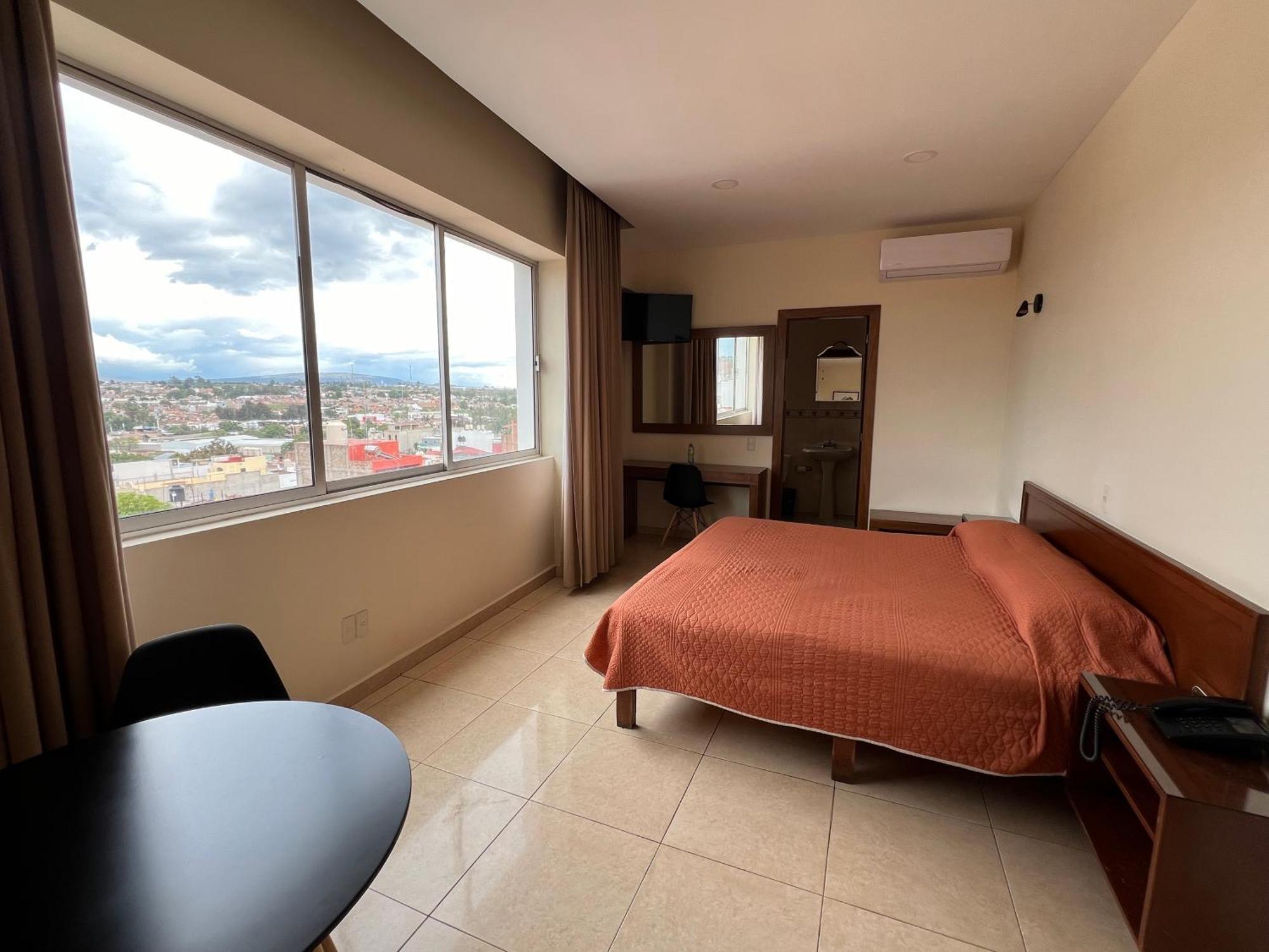Hotel Fiesta Altena Tepatitlan de Morelos Bagian luar foto