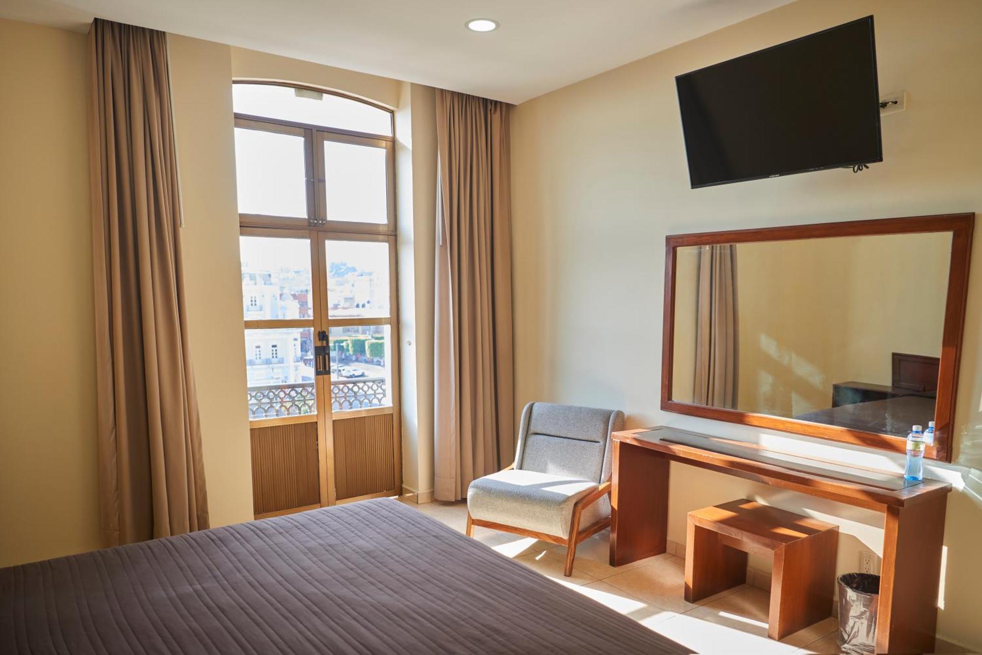 Hotel Fiesta Altena Tepatitlan de Morelos Bagian luar foto